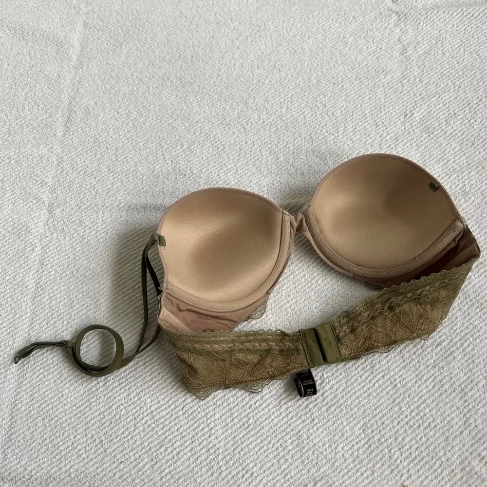 Women's Victoria's Secret Green Bra 34B/C75
